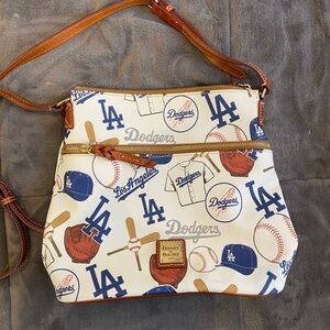 LA Dodgers purse / handbag with adjustable strap